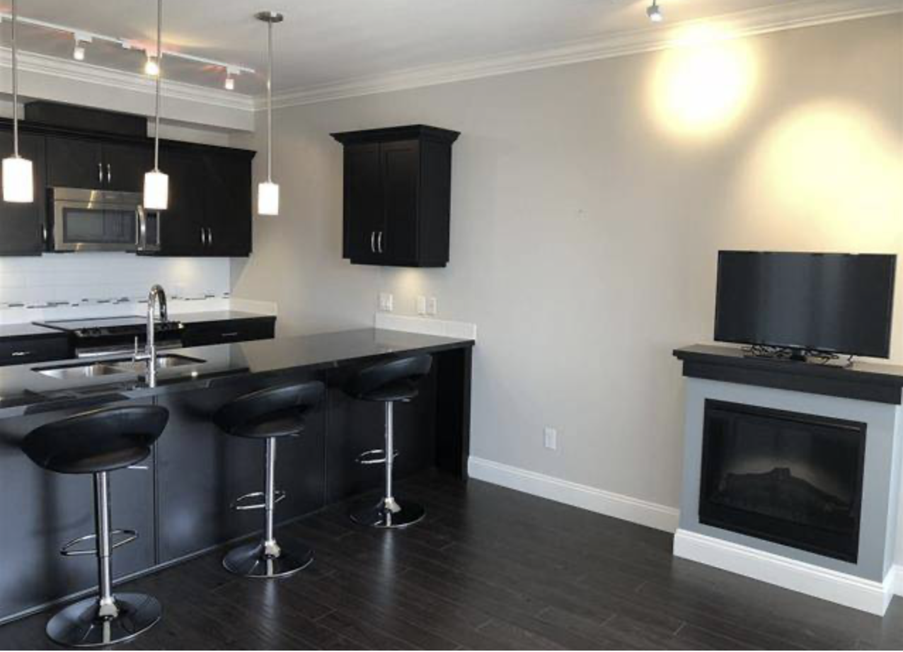 11882 226 Street #303 - Photo 4 of 10