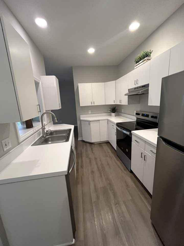 1600 Sturdivant Drive - 1Unit 56 #1 - Photo 4 of 17