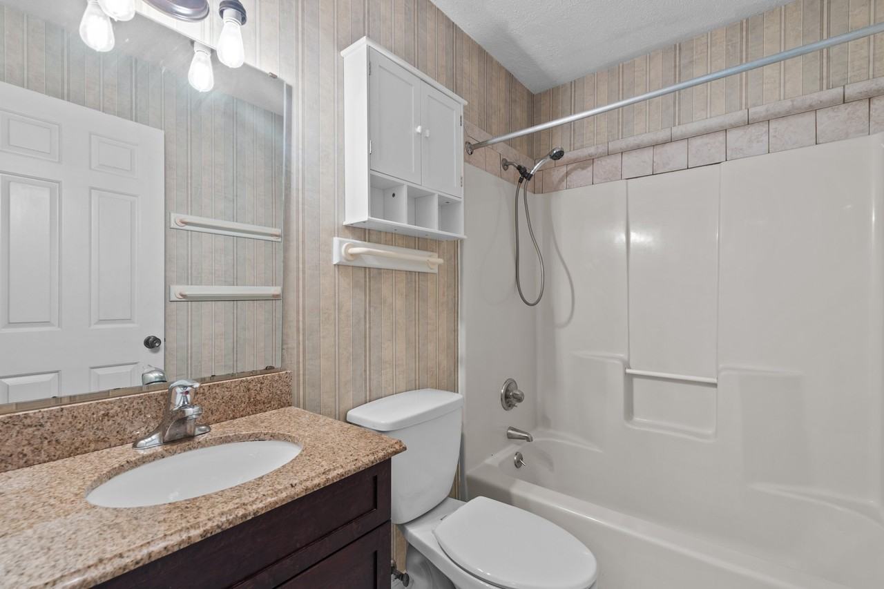 280 E Indiana Ave #A - Photo 6 of 7