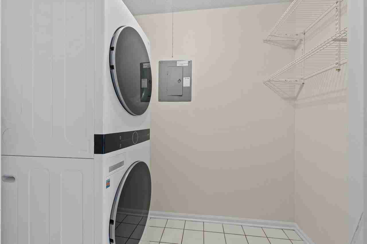 280 E Indiana Ave #A - Photo 7 of 7