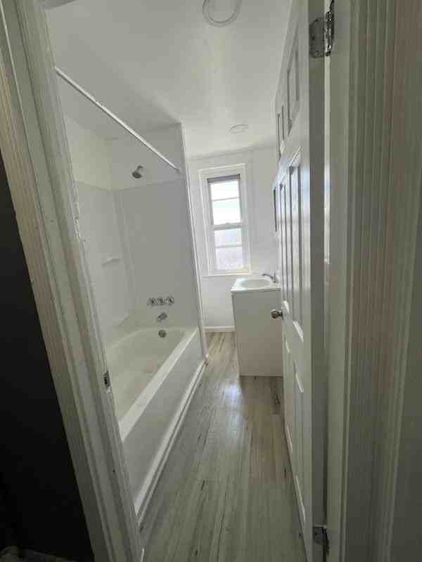 Clinton Rd #NA - Photo 5 of 7