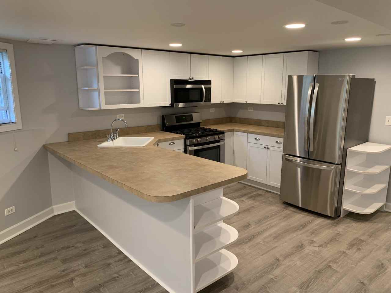 1231 W Addison St #GDN - Photo 5 of 13