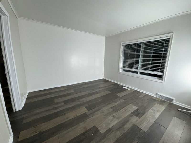 501 Nw 8th St #1 - Photo 4 of 11