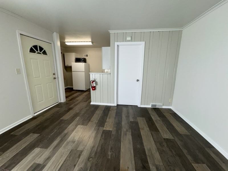 501 Nw 8th St #1 - Photo 6 of 11