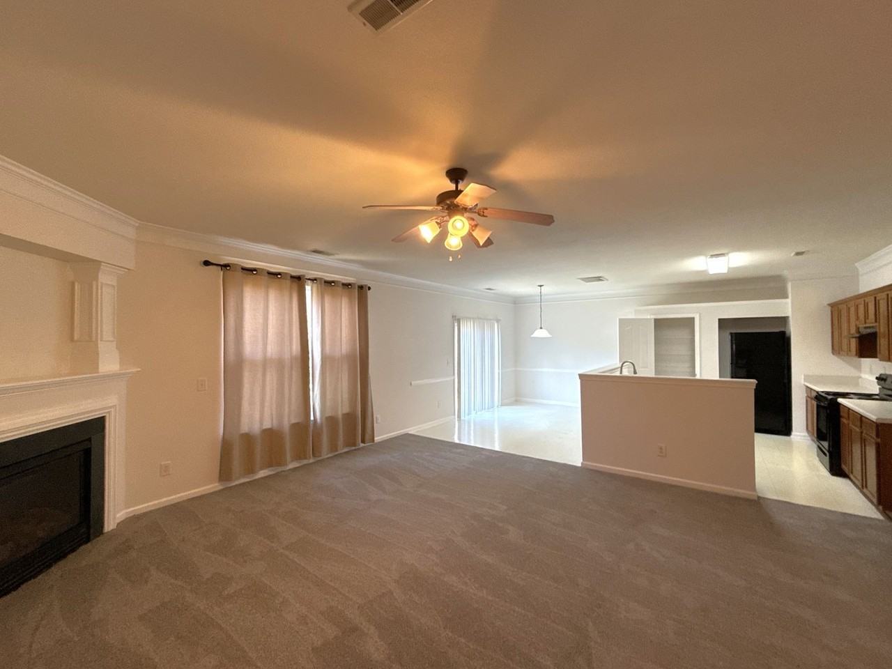 2807 Forest Grove Ct - Photo 3 of 19