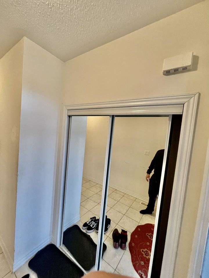 188 Sky Harbour Drive - Photo 4 of 26