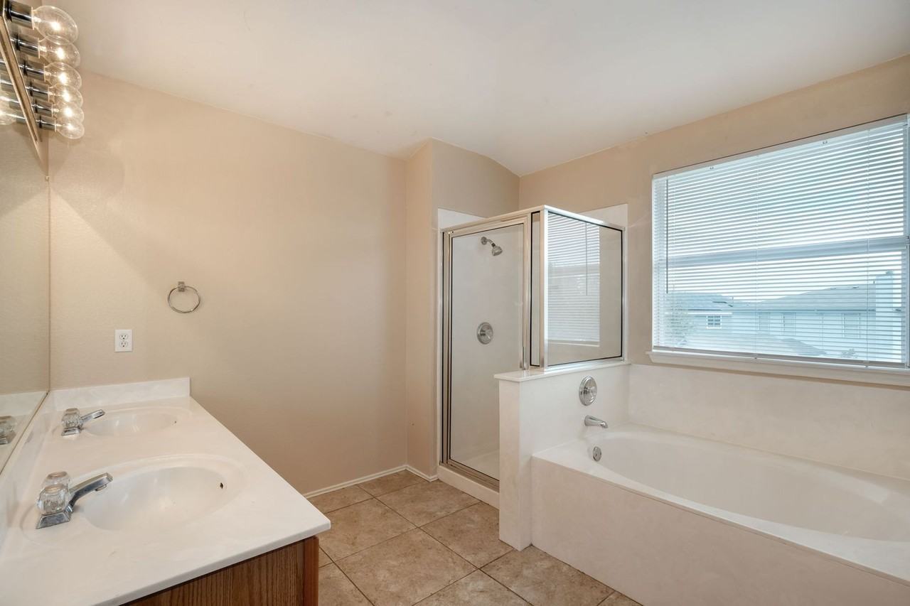 116 Rio Grande Dr - Photo 4 of 12