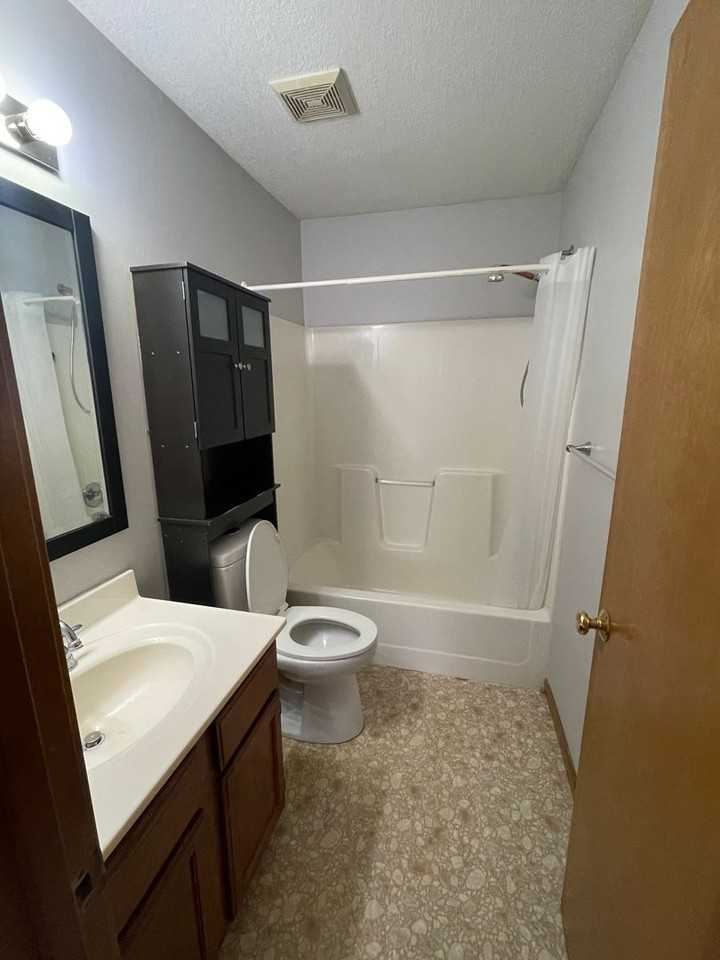 3725 Sw Moundview Ct - Photo 5 of 6