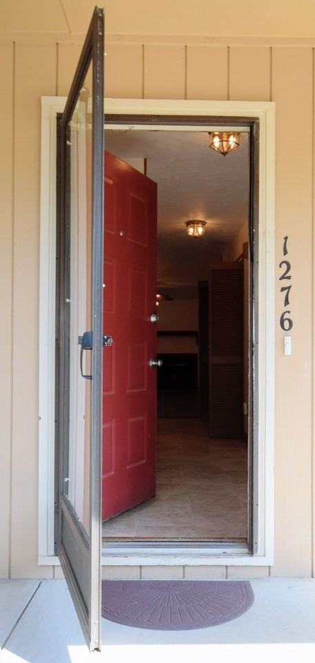 1276 N Forest Dr - Photo 2 of 18