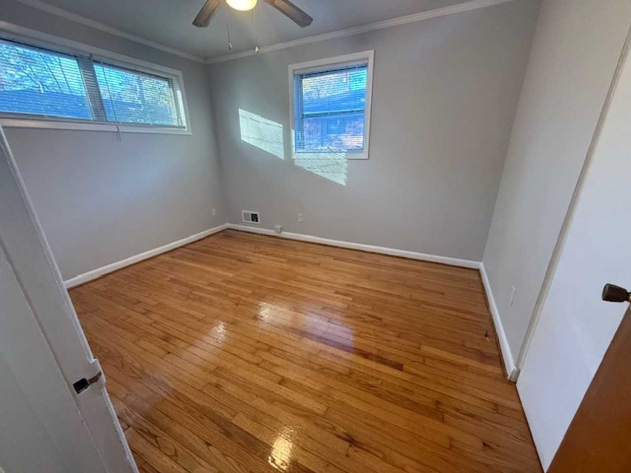 Daly St - Photo 6 of 9