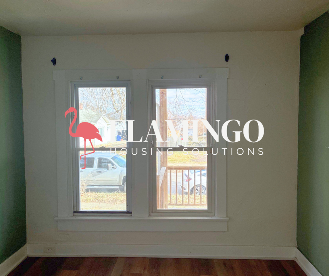 207 N Decker Ave - Photo 4 of 10