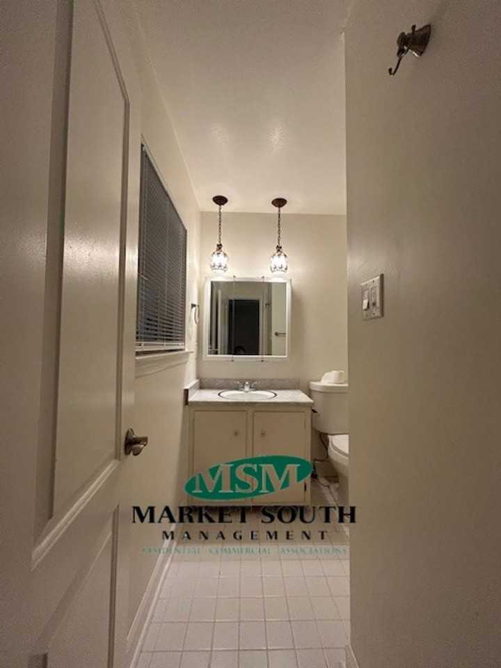 606 Mclaws St - Photo 7 of 22