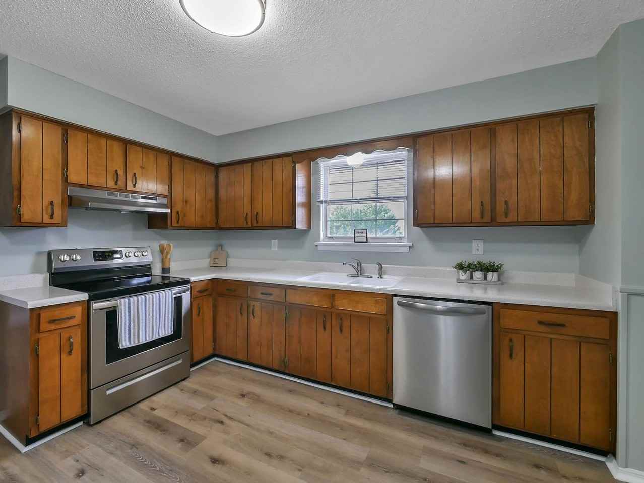 2733 Shepherd View Dr - Photo 5 of 23