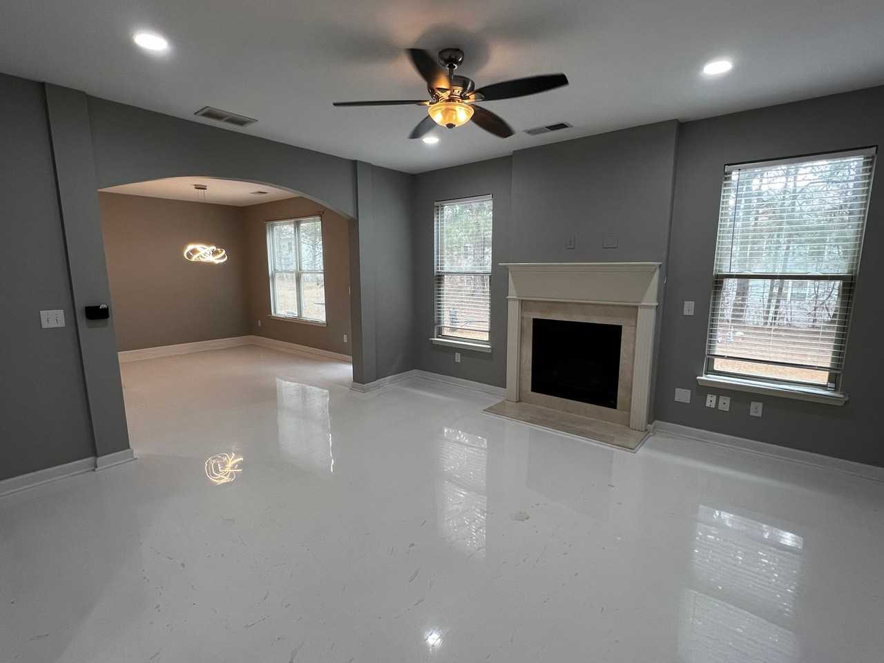 128 Worthing Ln - Photo 3 of 11