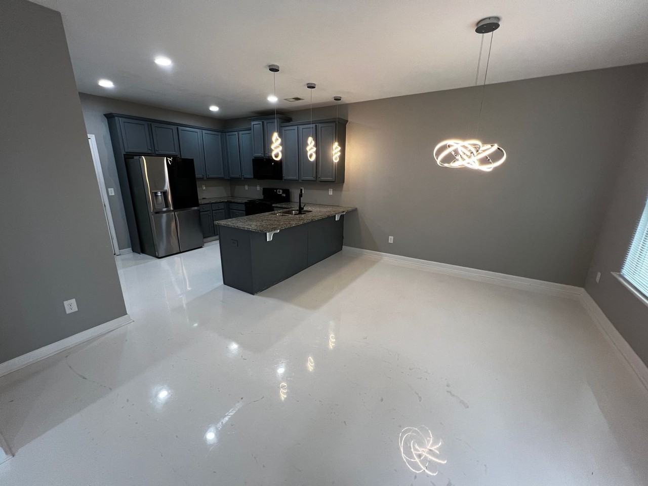 128 Worthing Ln - Photo 4 of 11