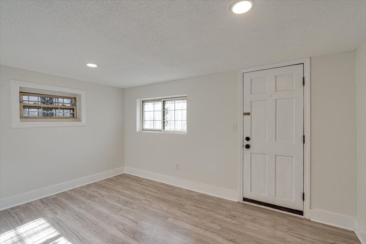 2210 Milne St - Photo 6 of 19