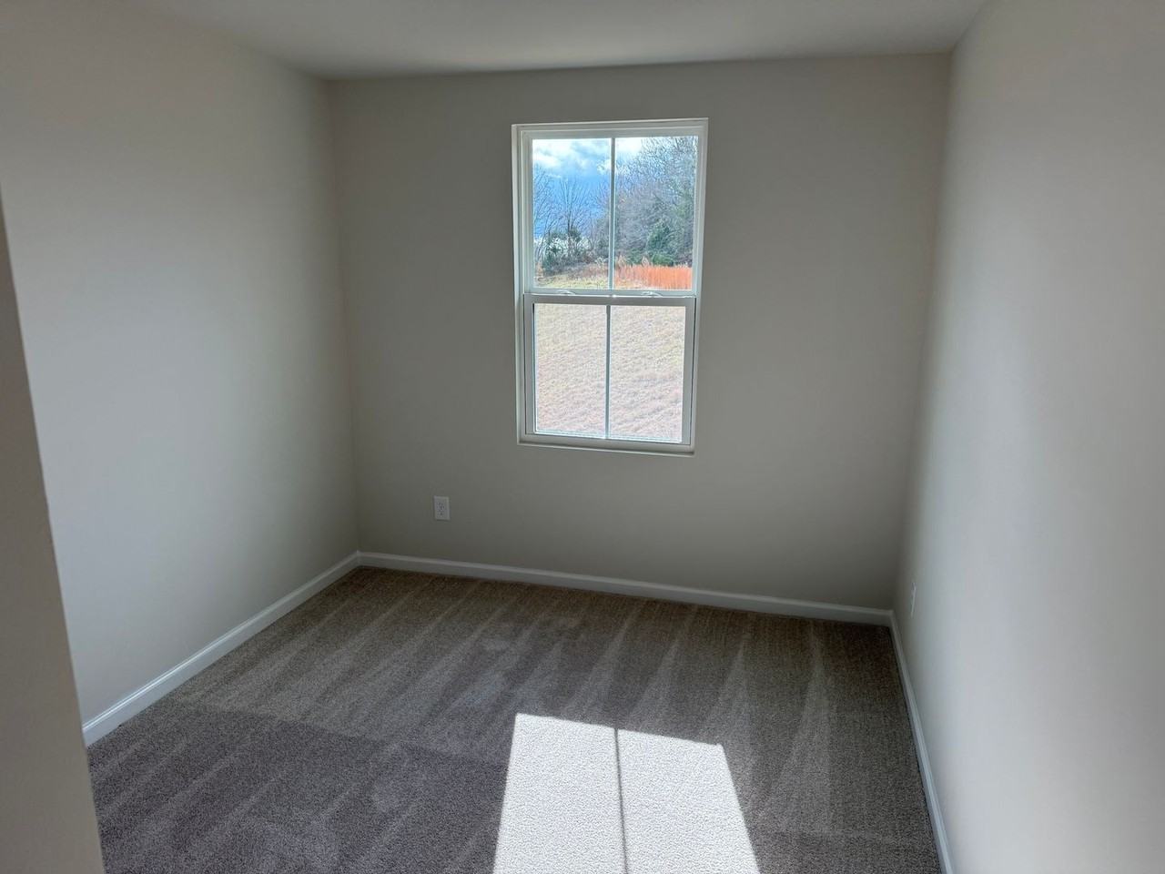 2143 Stephens Farm Dr - Photo 7 of 16