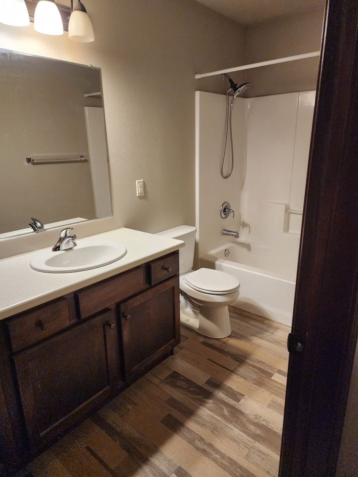 4211 N Pennsylvania Ave - Photo 4 of 26