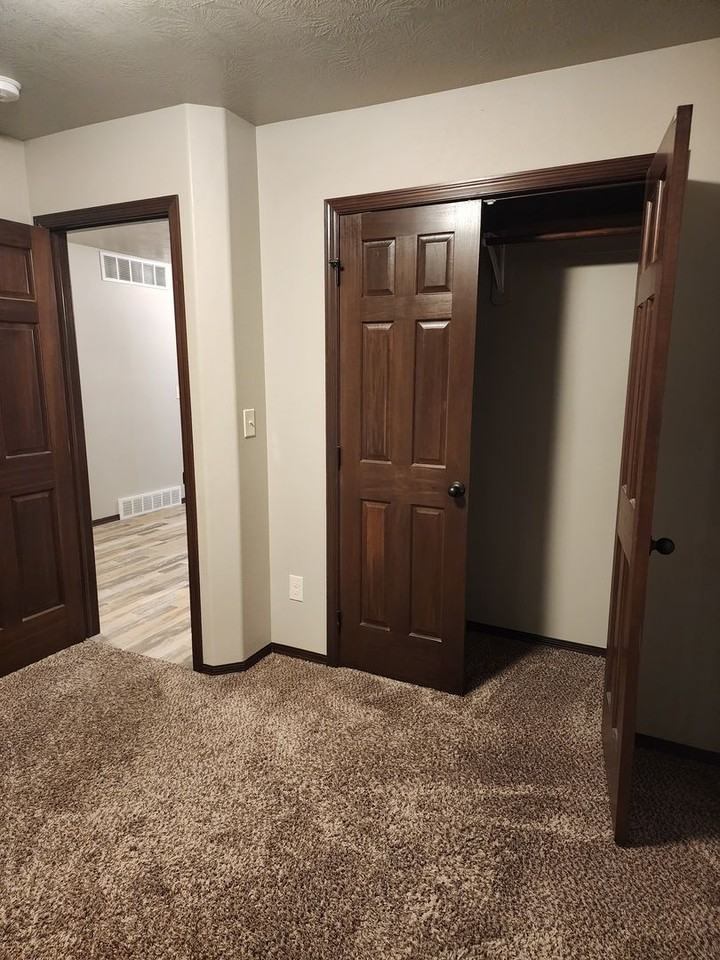 4211 N Pennsylvania Ave - Photo 6 of 26