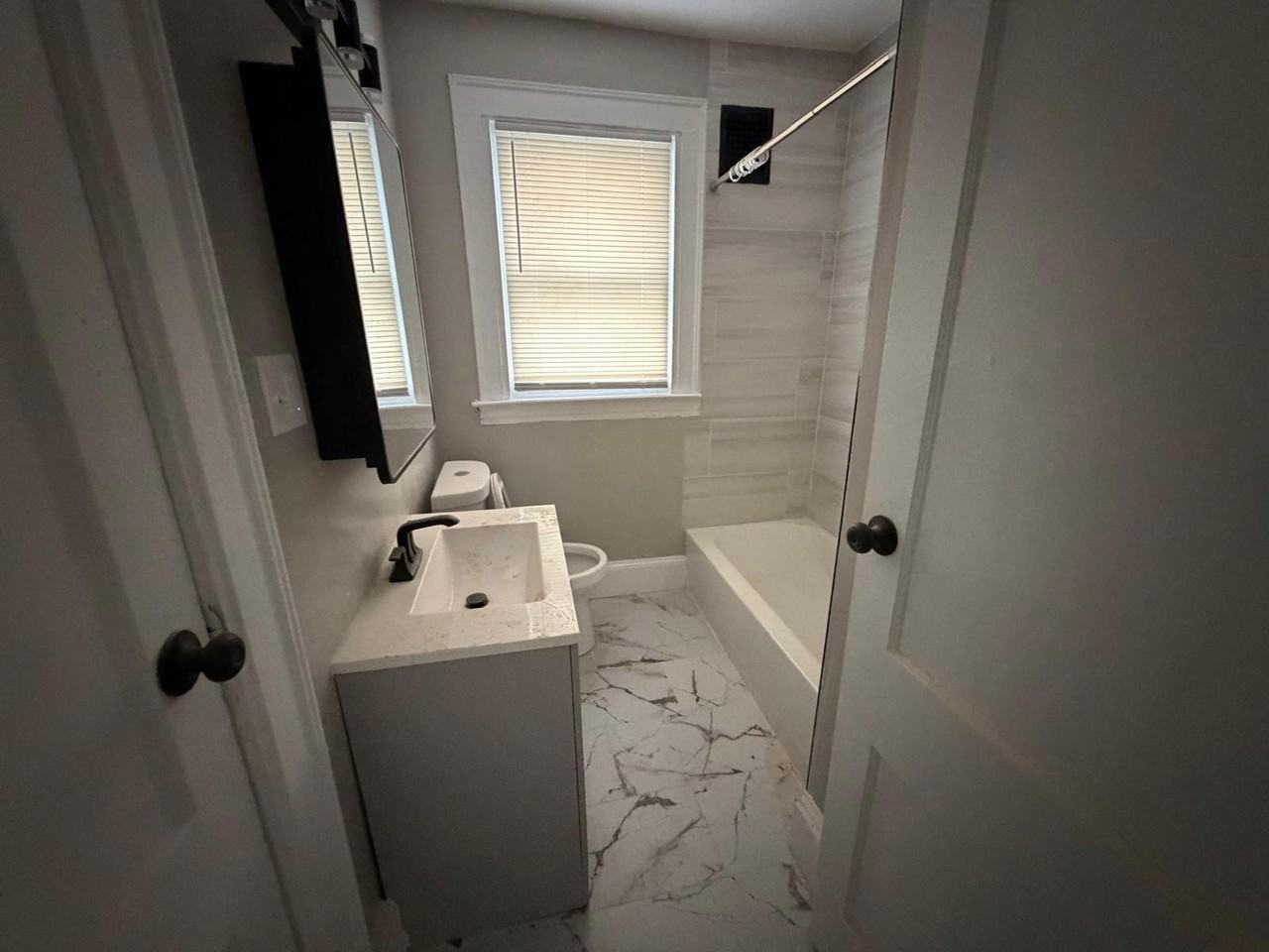 259 W Hazel St #1 - Photo 5 of 10