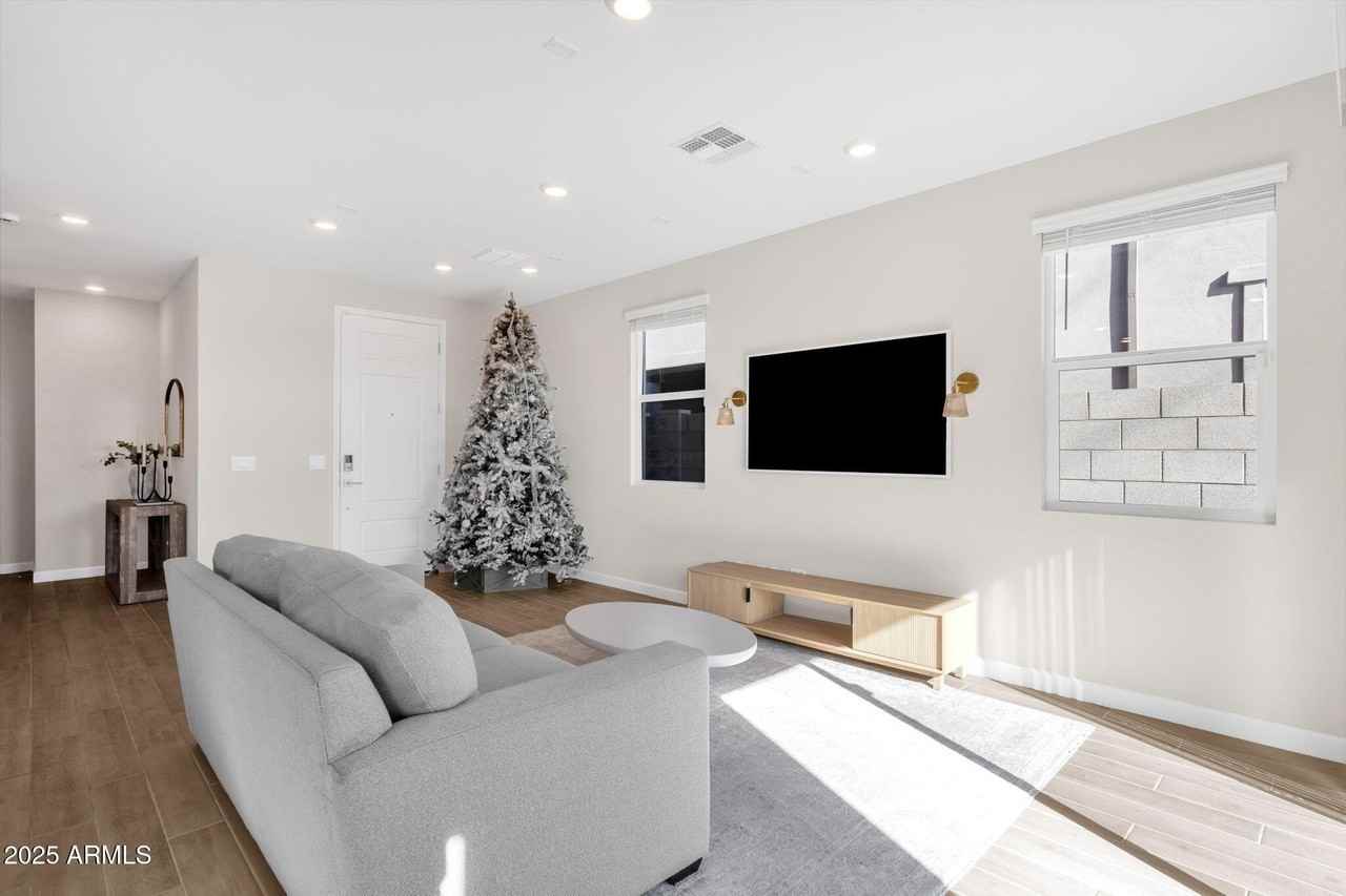 5823 E Rose Garden Ln - Photo 3 of 35