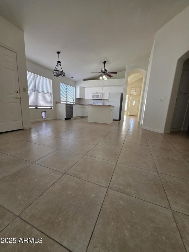 5946 E Aire Libre Ln - Photo 3 of 31