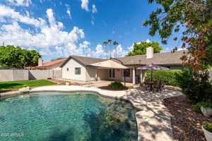 featured image of 2041 E Marquette Dr