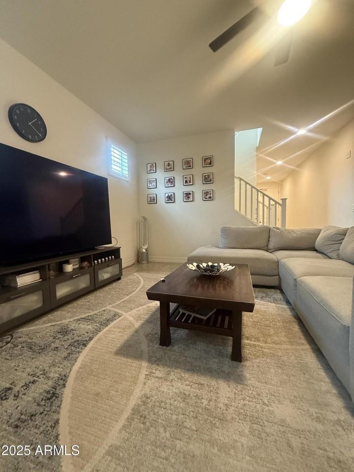 21930 S 203rd Way - Photo 4 of 25