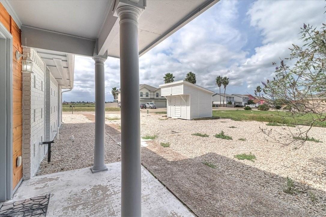 15222 Cruiser St Unit B #B - Photo 3 of 40