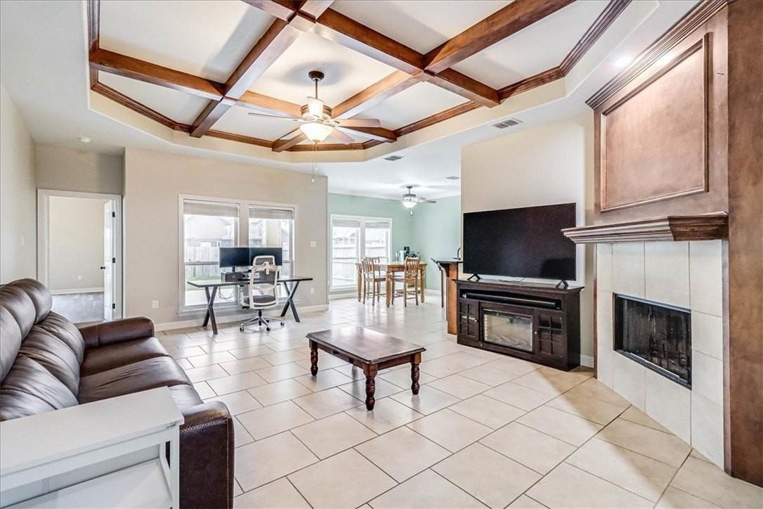 2518 Date Palm Dr - Photo 4 of 40