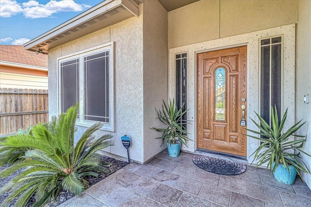 7642 Granite Dr - Photo 3 of 35