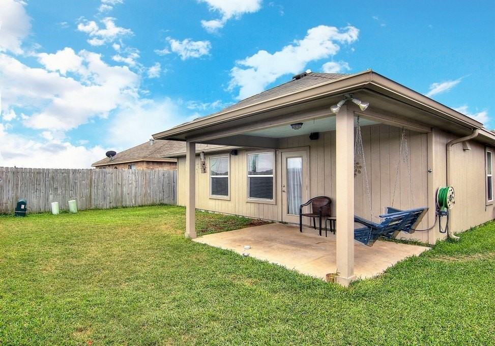 3934 Los Arroyos Dr - Photo 2 of 13