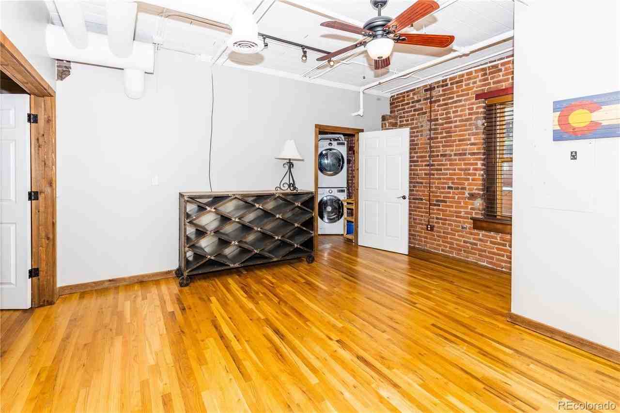 1940 Blake St #301 - Photo 4 of 22