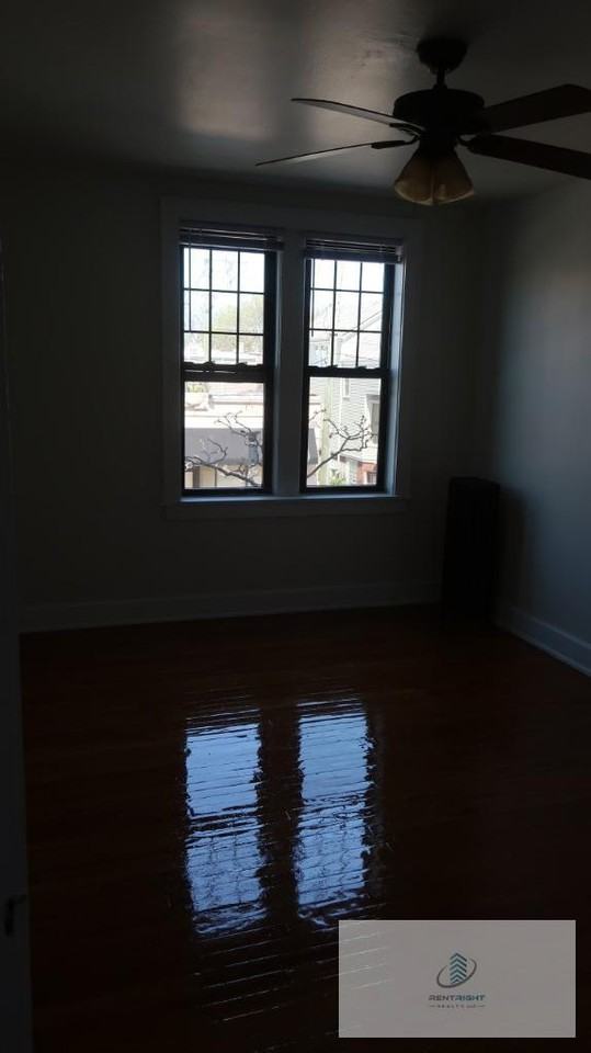 5037 W Montrose Ave #203 - Photo 6 of 18