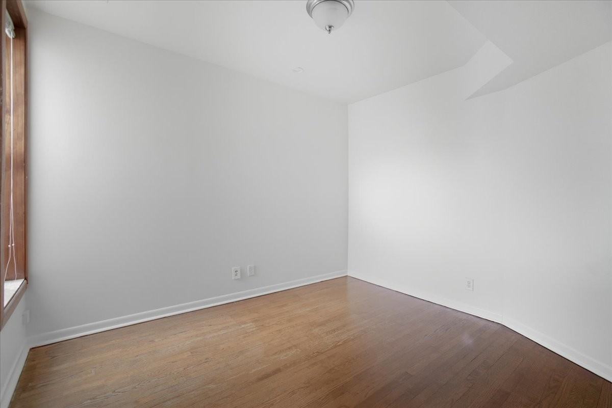 3558 W Cortland St #2 - Photo 5 of 11