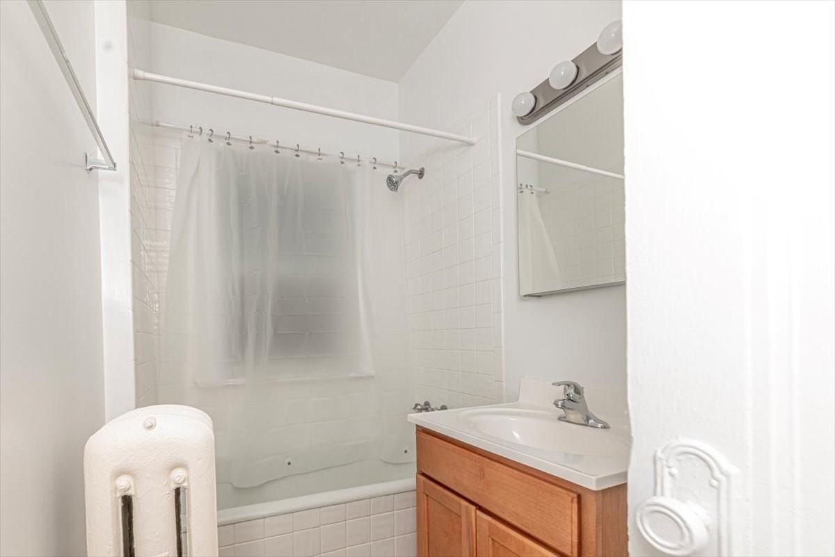 Hinman Ave #2S - Photo 7 of 12