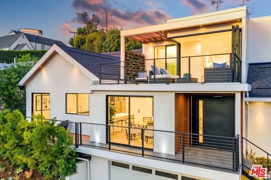 1416 Comstock Ave - Photo 3 of 50