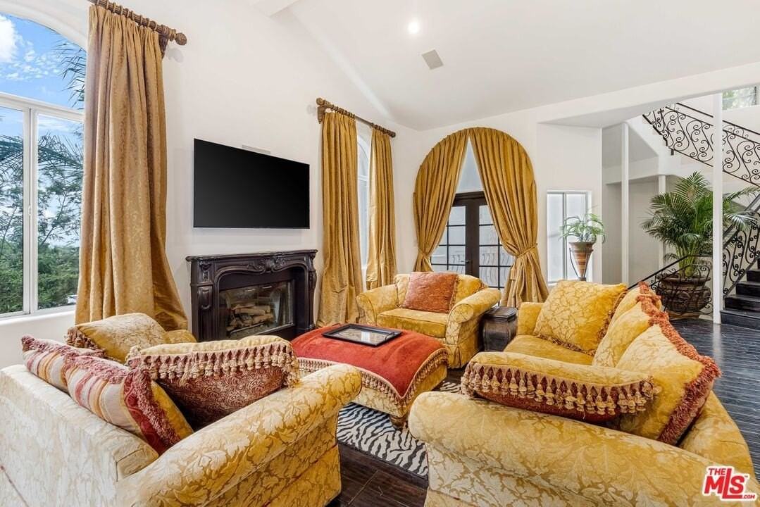 3030 Passmore Dr - Photo 3 of 22