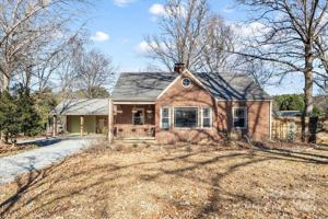 featured image of 5712 Oak Dr