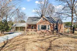 5712 Oak Dr - Photo 1 of 1