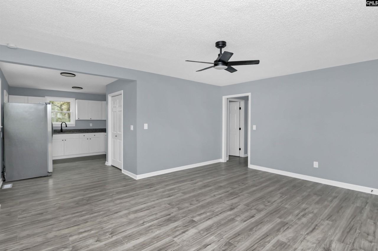 3001 Truman St - Photo 7 of 28