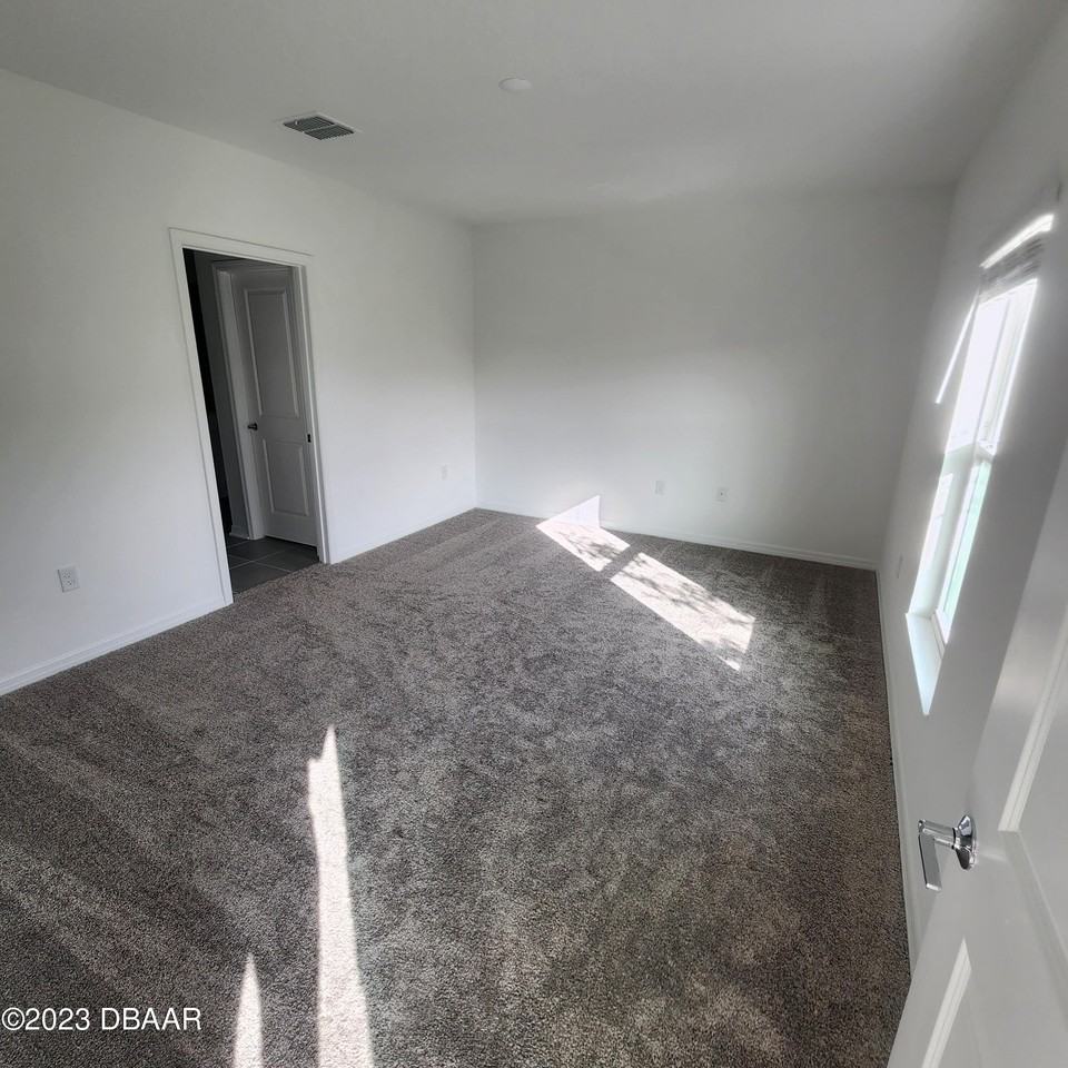 1260 Sand Trap Ct - Photo 7 of 8