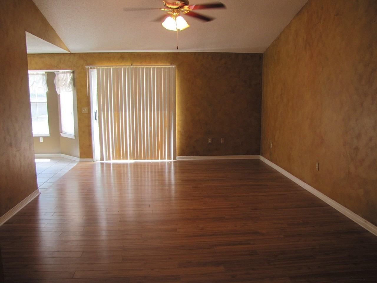 4803 Young Rd - Photo 3 of 11