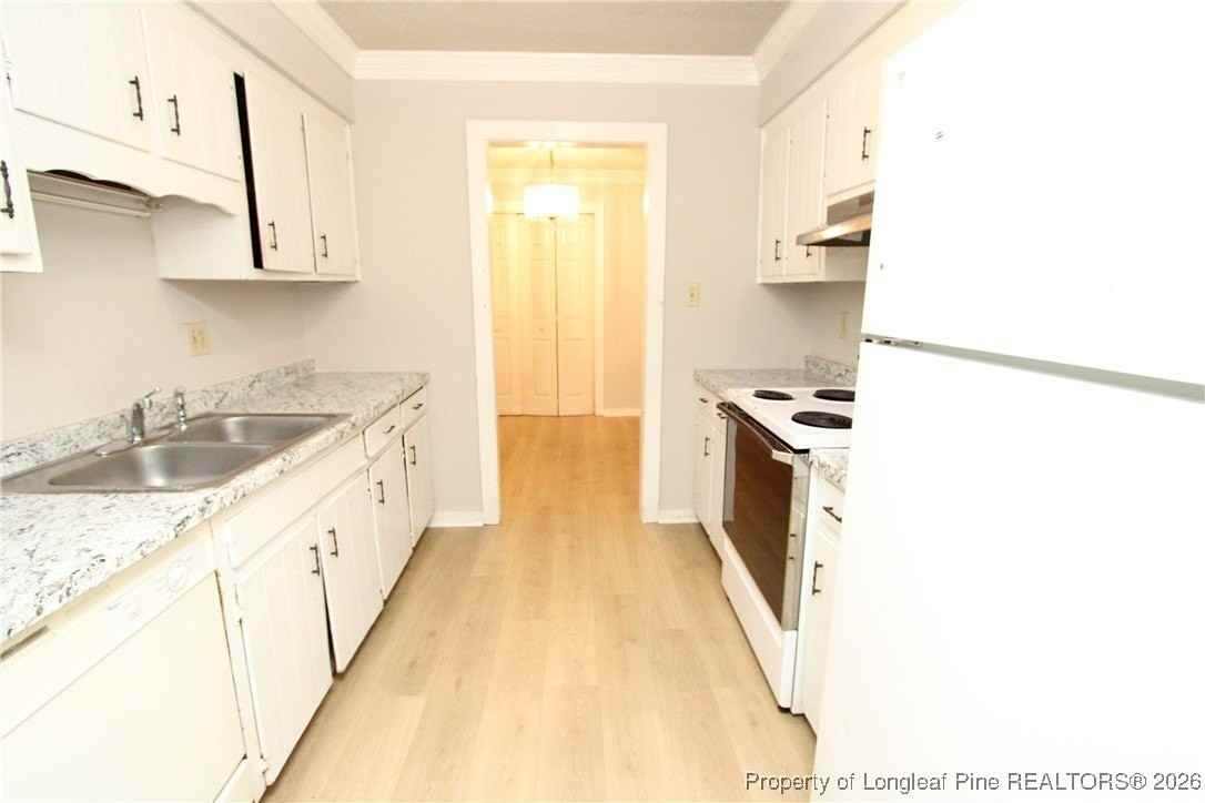 4216 Greencastle Ct Apt B #B - Photo 6 of 26