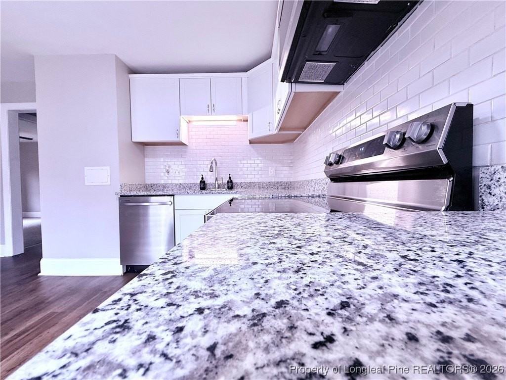 1111 Branson St - Photo 5 of 12