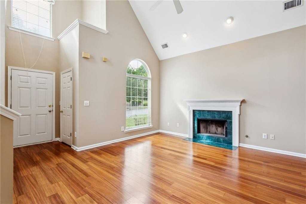 1800 Millstone Ct - Photo 4 of 27