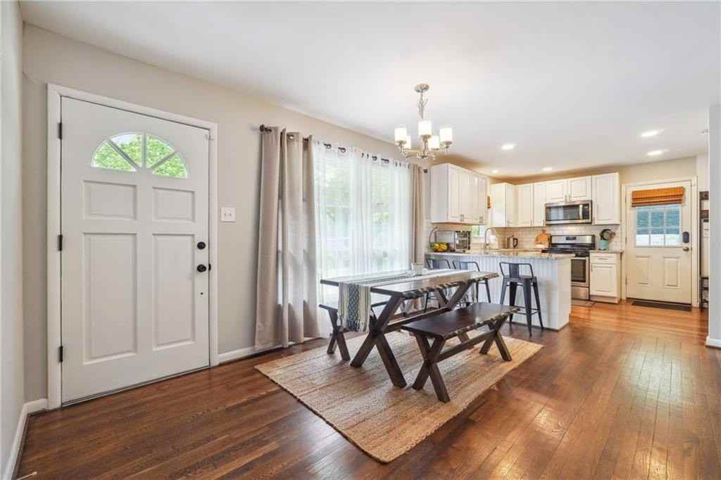 3483 Glensford Dr - Photo 3 of 24