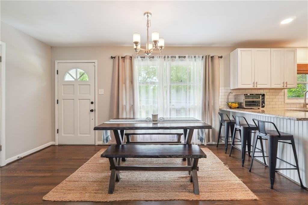 3483 Glensford Dr - Photo 4 of 24