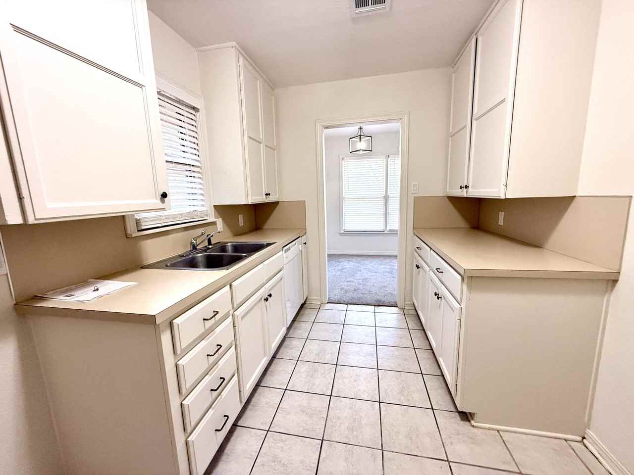 2903 N Commerce St #1 - Photo 3 of 26