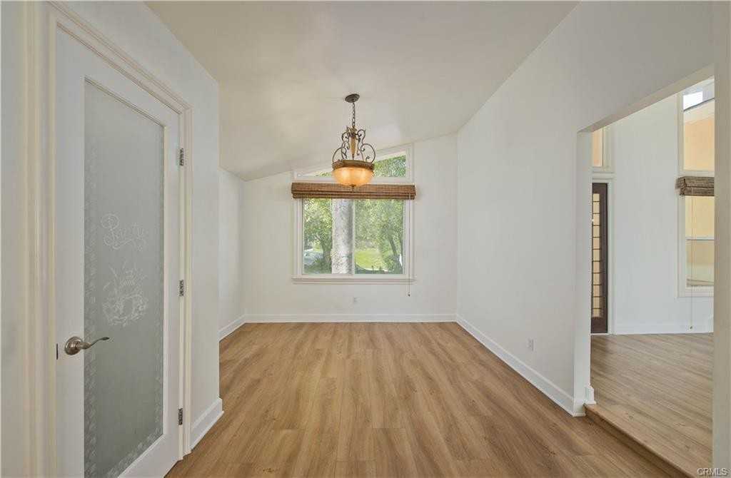 4028 Coldstream Ter - Photo 2 of 8